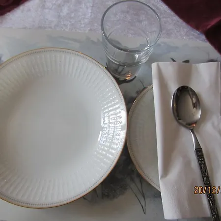 Uvdal Og Gjestegard بيت شباب